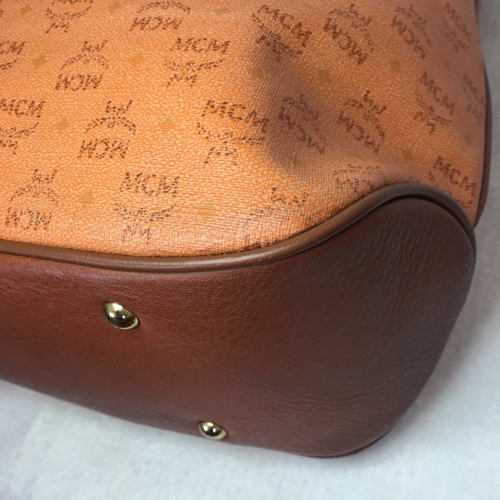 MCM HOBO Shoulder Bag- Tan - Picture 9 of 12